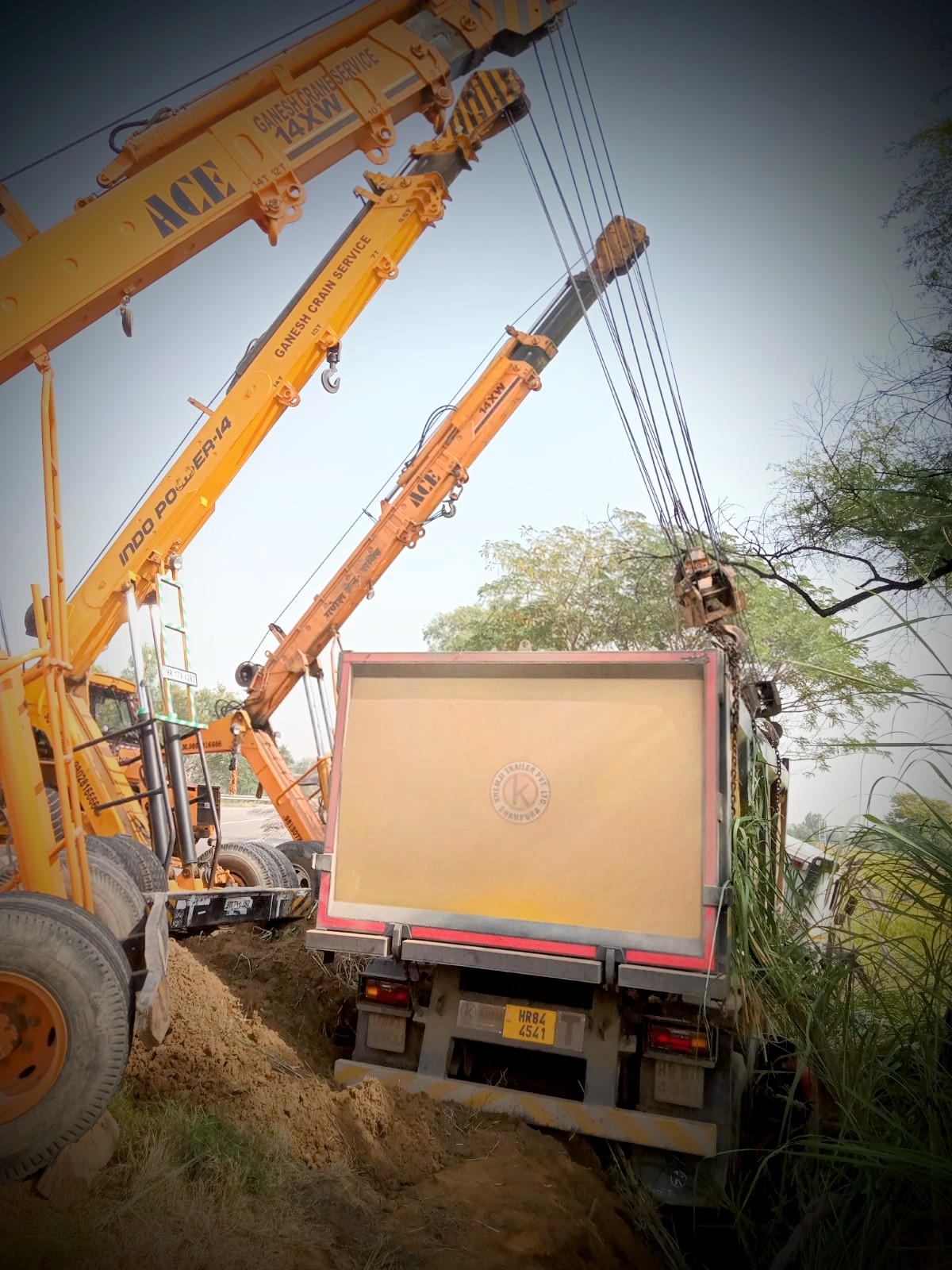 Crane service gallery image 4